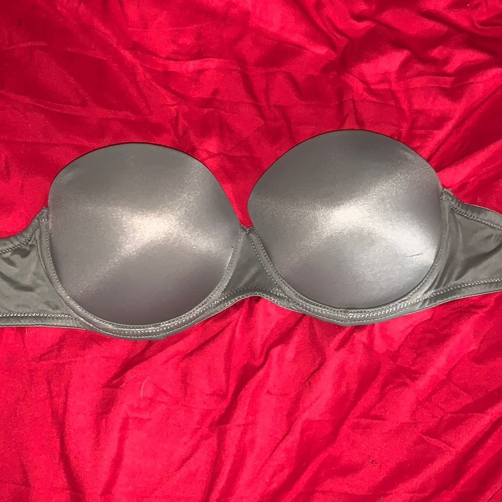 Pink strapless bra green
